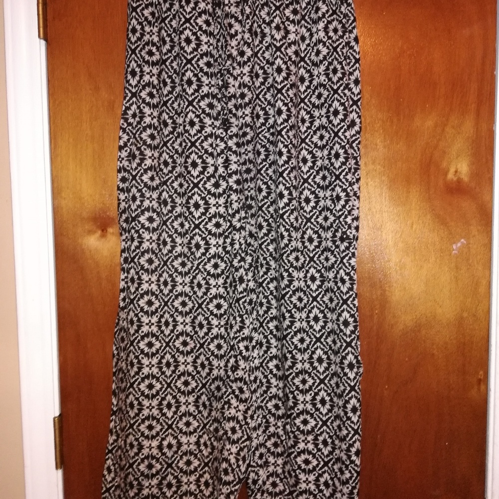 Wide leg pants